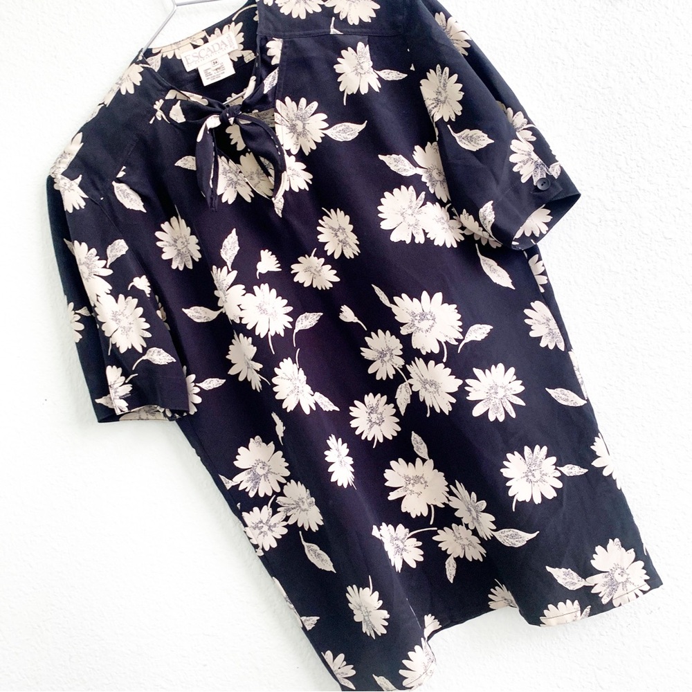 ESCADA vintage Margaretha Ley floral blouse top short sleeve 80s silk shirt 34